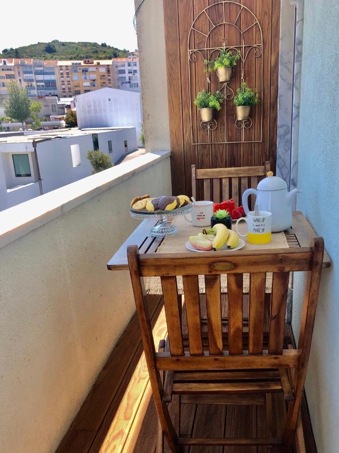 Apartamento T1 No Centro Te-U Torres Vedras Dış mekan fotoğraf